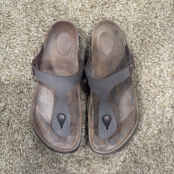 Women's Birkenstock | Gizeh | Mocha - Picture 2 of 10
